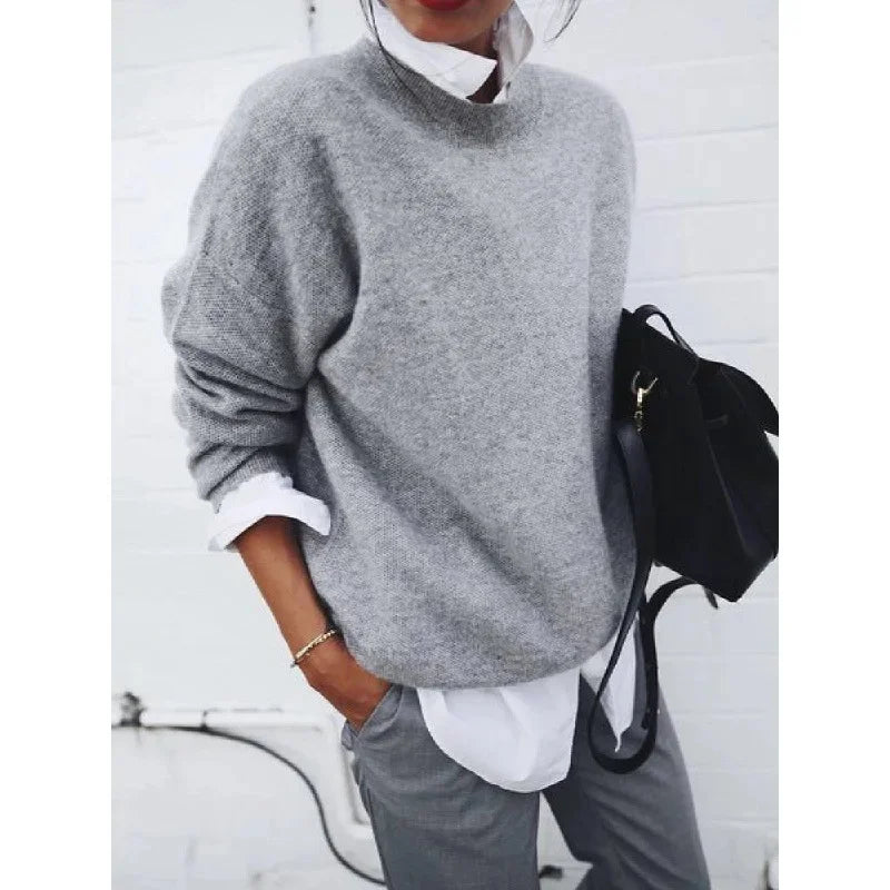 Sweter damski oversize – klasyczna szarość™